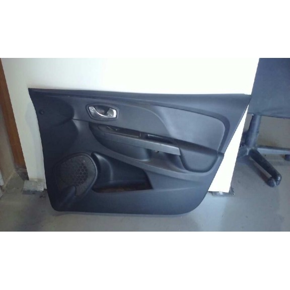 Recambio de guarnecido puerta delantera derecha para renault clio iv grandtour expression referencia OEM IAM  5 P 