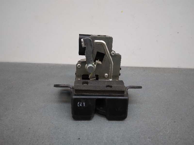 Recambio de cerradura maletero / porton para kia sorento 2.2 crdi cat referencia OEM IAM  4 PINES 