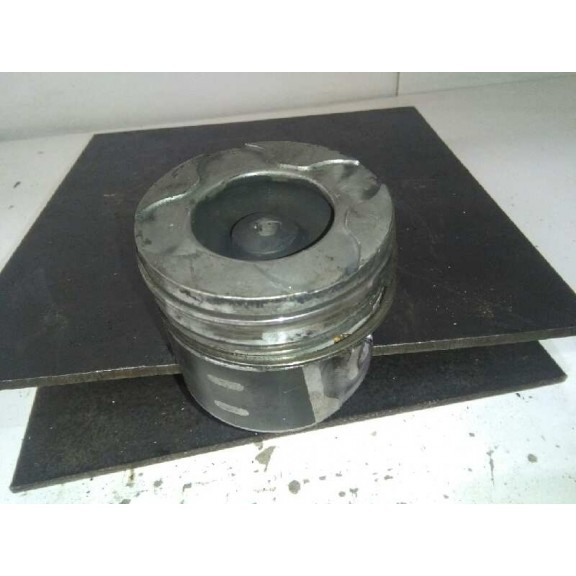 Recambio de piston para peugeot 207 1.6 16v hdi referencia OEM IAM   