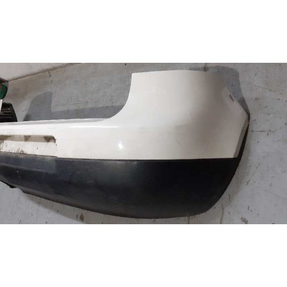 Recambio de paragolpes trasero para volkswagen golf v berlina (1k1) gt referencia OEM IAM 1K6807421 BLANCO TOCADO , VER FOTOS