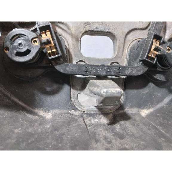Recambio de volante para ford focus berlina (cap) ambiente (d) referencia OEM IAM 30347735 3 RADIOS 
