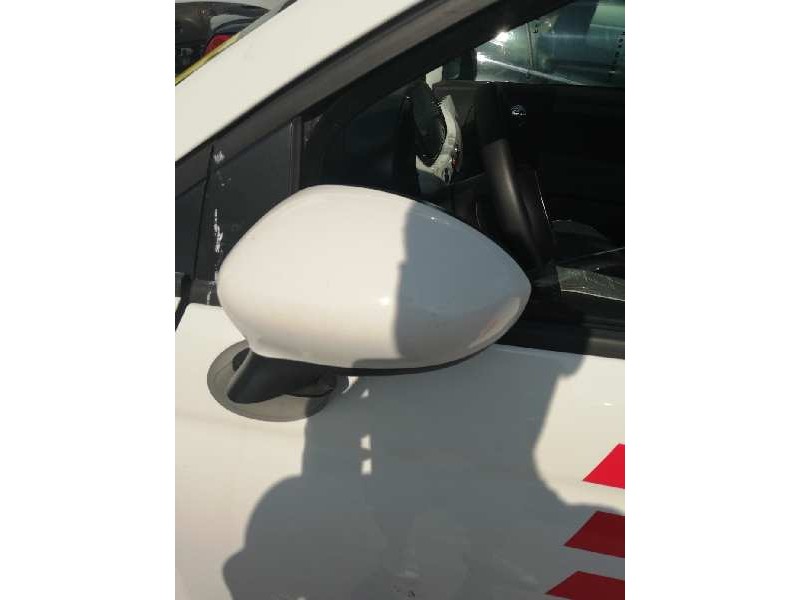 Recambio de retrovisor izquierdo para fiat 500 lounge referencia OEM IAM  SIN CRISTAL 