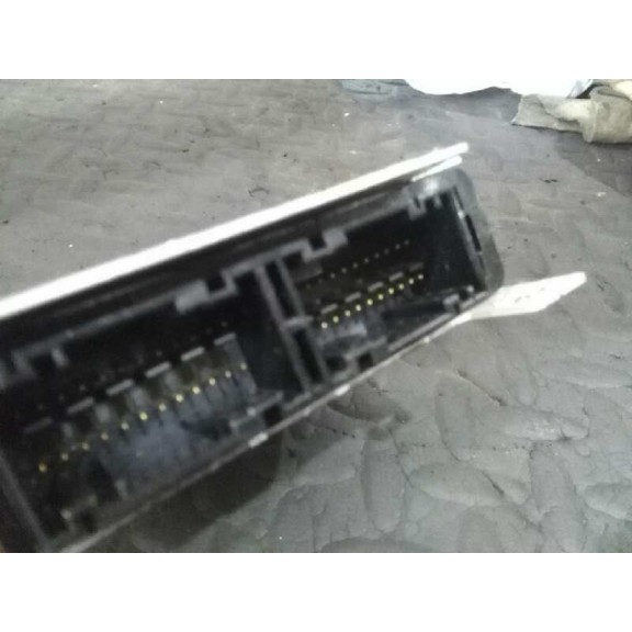 Recambio de centralita airbag para kia carens 2.0 crdi ex monovolumen referencia OEM IAM 0K2FD677F0  