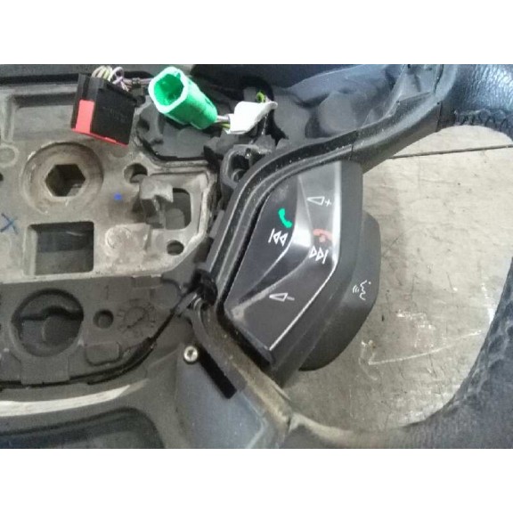 Recambio de volante para ford c-max edition referencia OEM IAM AM513600DE 9456E024601332 AM5T9E740AA