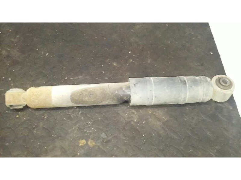 Recambio de amortiguador trasero para opel zafira b 1.7 16v cdti referencia OEM IAM   