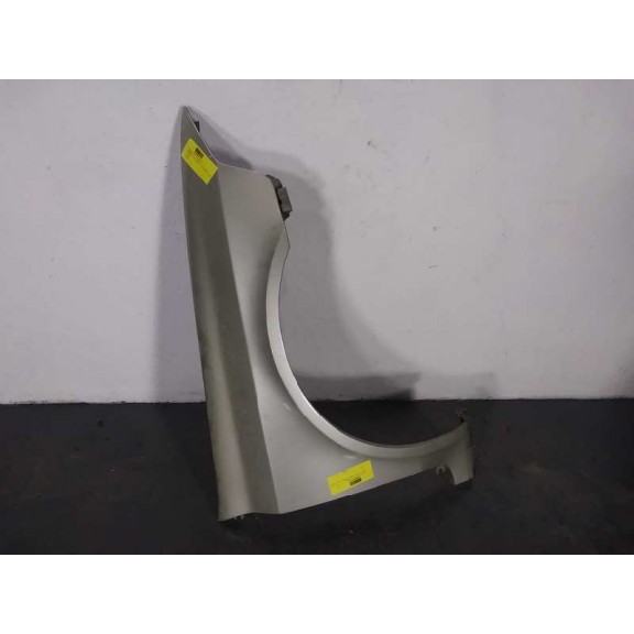 Recambio de aleta delantera derecha para renault laguna ii grandtour (kg0) dynamique referencia OEM IAM  1ºSERIE RAYADA