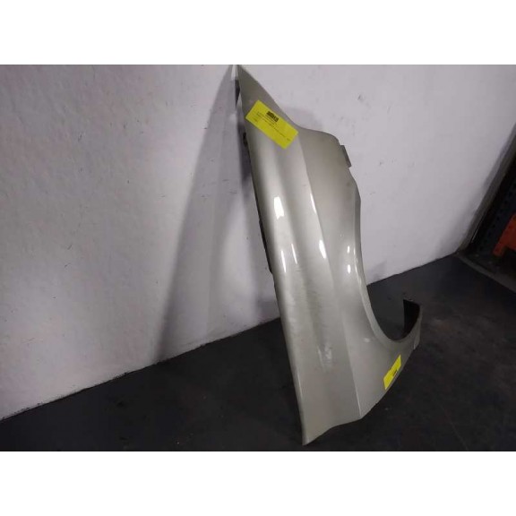 Recambio de aleta delantera derecha para renault laguna ii grandtour (kg0) dynamique referencia OEM IAM  1ºSERIE RAYADA