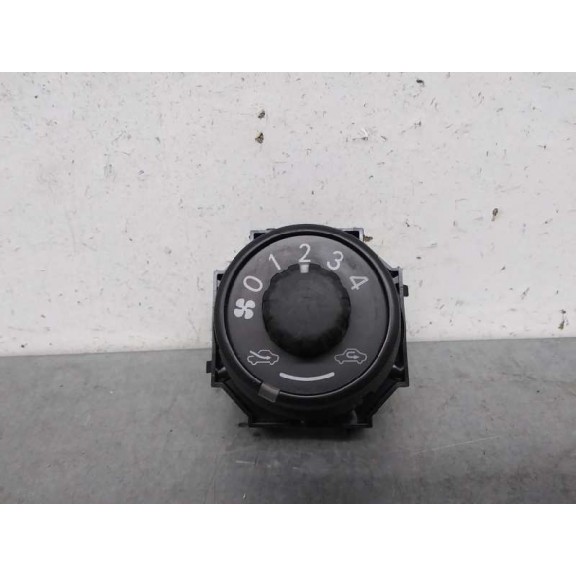 Recambio de mando calefaccion / aire acondicionado para toyota iq básico referencia OEM IAM 758857 VELOCIDADES VENTILADOR