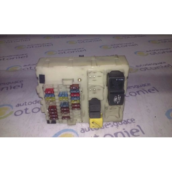 Recambio de caja reles / fusibles para ford focus berlina (cak) trend referencia OEM IAM 1126245  