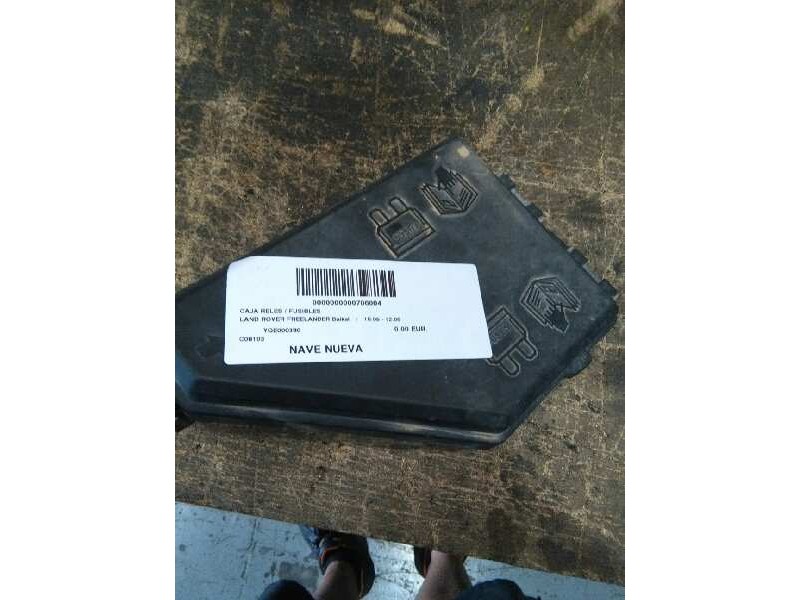 Recambio de caja reles / fusibles para land rover freelander baikal referencia OEM IAM YQE000380  