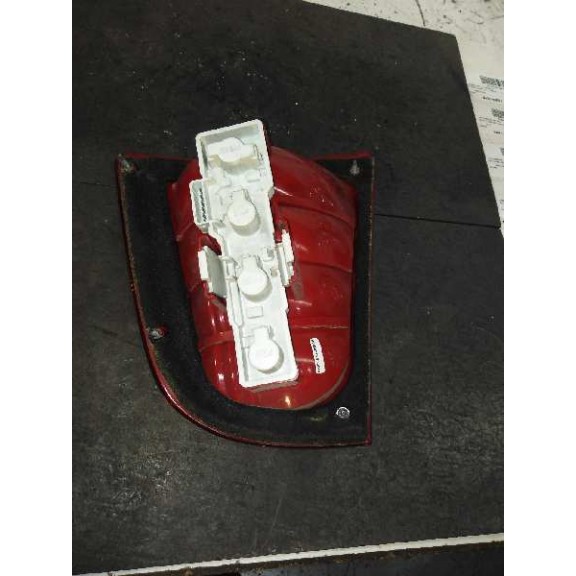 Recambio de piloto trasero izquierdo para skoda octavia berlina (1u2) ambiente referencia OEM IAM 1U6945095  