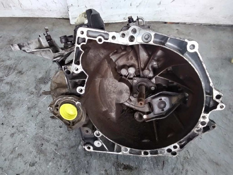 Recambio de caja casco para peugeot 208 1.6 blue-hdi fap referencia OEM IAM 20ET13  