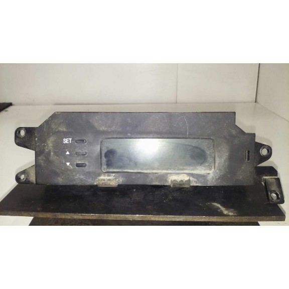 Recambio de display para hyundai i20 comfort referencia OEM IAM 941011J605  