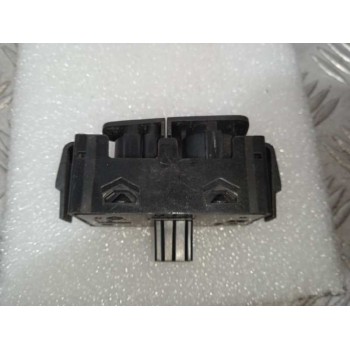 Recambio de warning para dacia sandero 0.9 tce cat referencia OEM IAM E3160101  