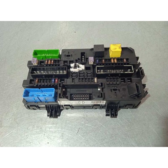 Recambio de caja reles / fusibles para opel astra h berlina cosmo referencia OEM IAM 13145017 5DK00866930 