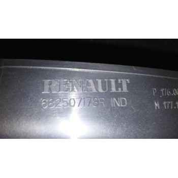 Recambio de consola central para renault captur luxe referencia OEM IAM 682507178R CUADRO 