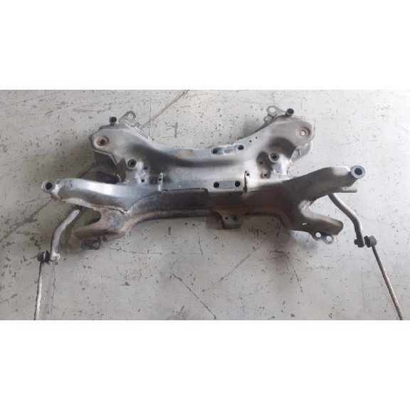 Recambio de puente delantero para toyota auris luna referencia OEM IAM   