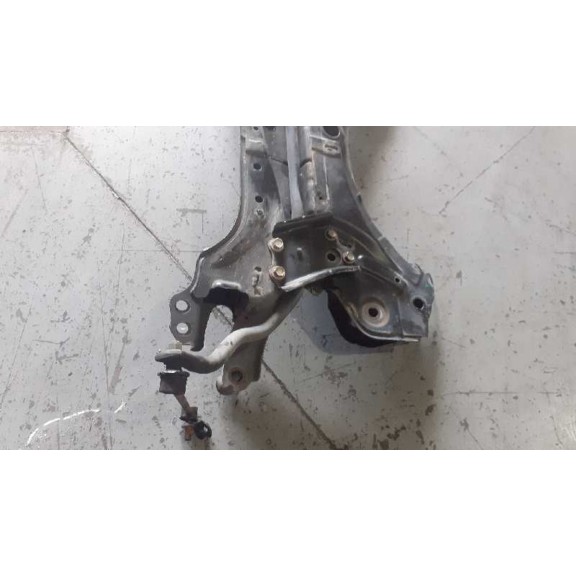 Recambio de puente delantero para toyota auris luna referencia OEM IAM   