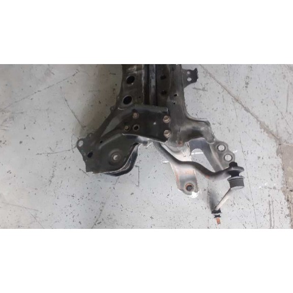 Recambio de puente delantero para toyota auris luna referencia OEM IAM   