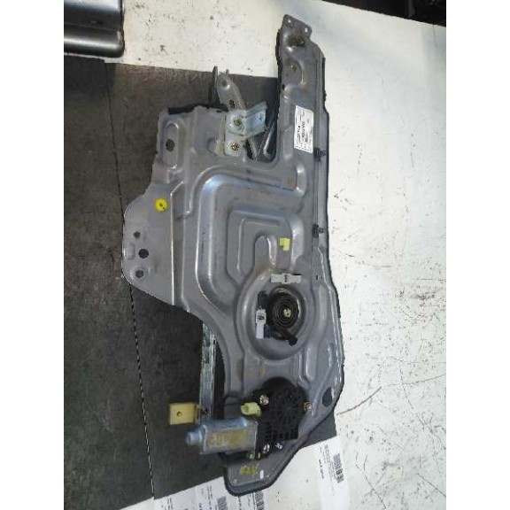 Recambio de elevalunas delantero derecho para hyundai trajet (fo) 2.0 crdi gls referencia OEM IAM 824803A000 ELECTRICO 