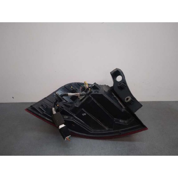 Recambio de piloto trasero derecho para kia rio 1.2 cat referencia OEM IAM 924021W2  