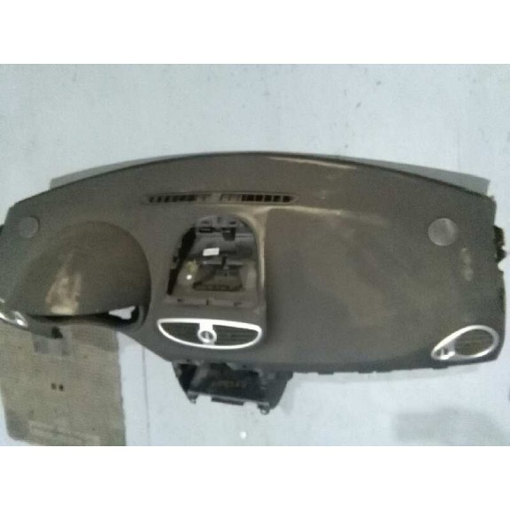Recambio de salpicadero para renault clio iii emotion referencia OEM IAM   CON AIRBAG