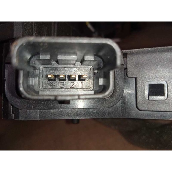 Recambio de cerradura puerta trasera derecha para renault clio iv dynamique referencia OEM IAM 825000767R  4 PINS