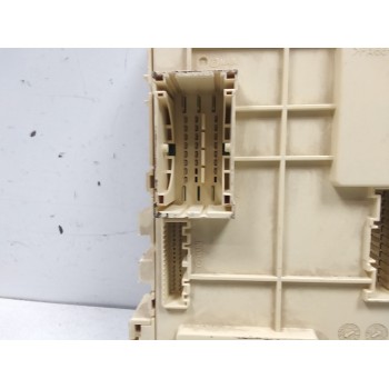 Recambio de caja reles / fusibles para hyundai i40 cw gl comfort referencia OEM IAM H3ZB1087  EZ0111110050616