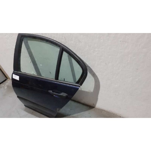 Recambio de puerta trasera izquierda para bmw serie 3 berlina (e46) 320d referencia OEM IAM 41527034153 AZUL 41527034153