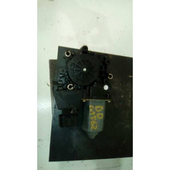 Recambio de motor elevalunas delantero derecho para audi a4 berlina (b5) 1.8 referencia OEM IAM 113846113  