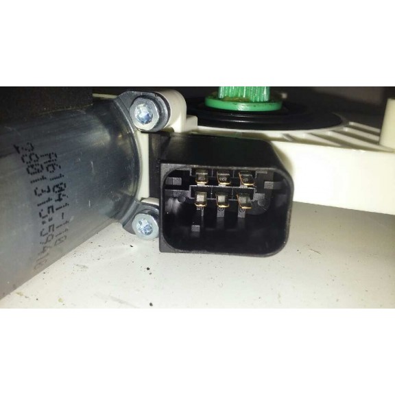 Recambio de motor elevalunas trasero izquierdo para mercedes-benz clase cla (w117) cla 220 cdi (117.303) referencia OEM IAM A610