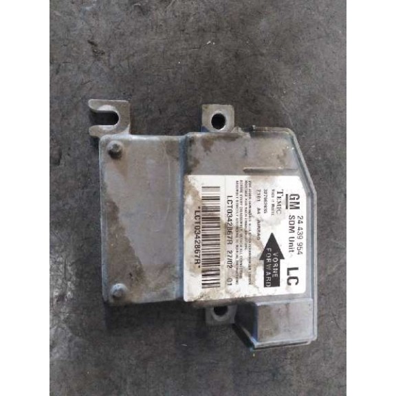 Recambio de centralita airbag para opel corsa c club referencia OEM IAM 24439954  