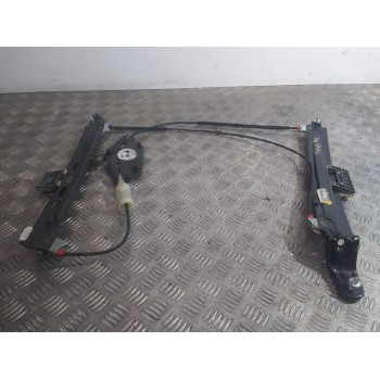 ELEVALUNAS DELANTERO DERECHO 