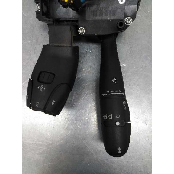 Recambio de mando multifuncion para peugeot 207 sw referencia OEM IAM 96661306XT ARTICULO SIN DEVOLUCION 