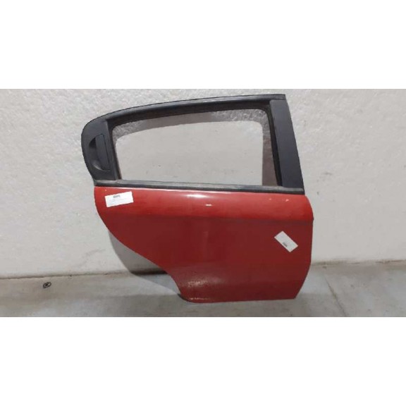 Recambio de puerta trasera derecha para alfa romeo 147 (190) 1.9 jtd cat referencia OEM IAM  ROJA 