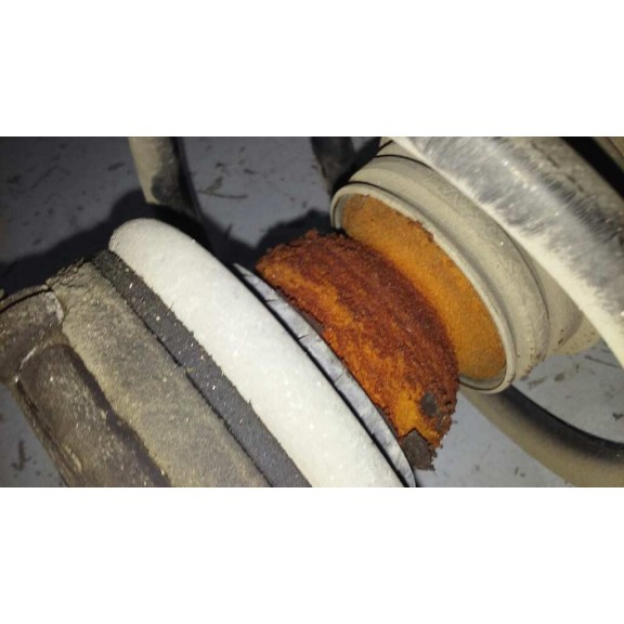 Recambio de amortiguador delantero derecho para ford mondeo berlina (ge) ghia referencia OEM IAM 1305642  