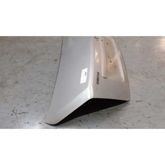 Recambio de tapa maletero para chevrolet nubira berlina 1.8 cat referencia OEM IAM  GRIS 