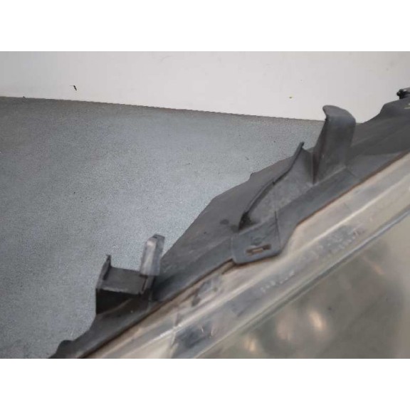 Recambio de faro izquierdo para peugeot 307 (s1) xs referencia OEM IAM  SOPORTE ROTO 