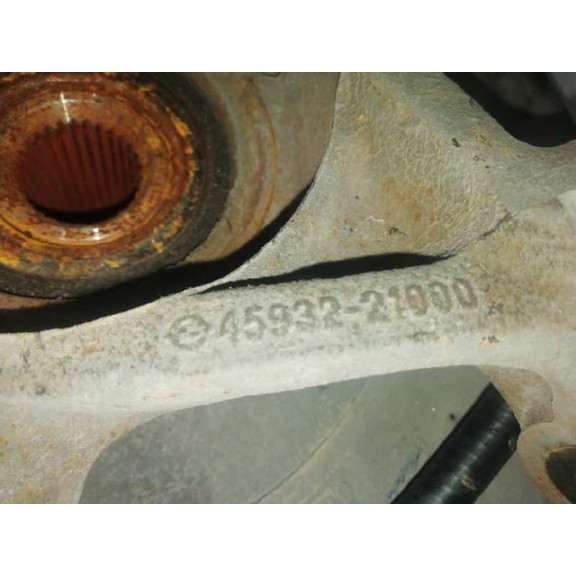 Recambio de mangueta trasera derecha para ssangyong rodius xdi premium referencia OEM IAM 4593221000 5 TORNILLOS ABS