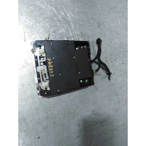 Recambio de luz interior para bmw serie 1 berlina (e81/e87) 118d referencia OEM IAM 913747901  