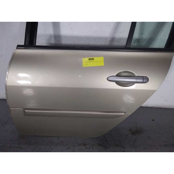 Recambio de puerta trasera izquierda para renault megane ii berlina 5p dynamique referencia OEM IAM 7751473732  