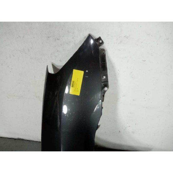 Recambio de aleta delantera derecha para kia carens (un) 2.0 crdi referencia OEM IAM 663211D050 GRIS 