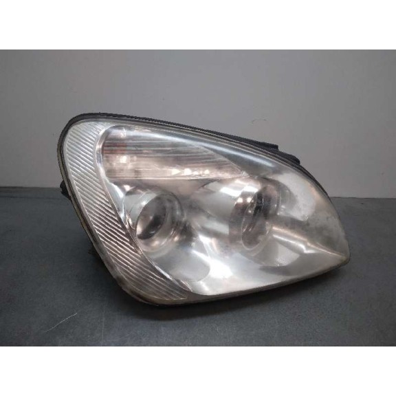 Recambio de faro derecho para kia carens (un) 2.0 crdi referencia OEM IAM 921021D020 FALTA TAPA 
