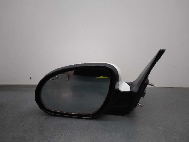 Recambio de retrovisor izquierdo para hyundai i30cw 1.6 crdi cat referencia OEM IAM  5 PINES 