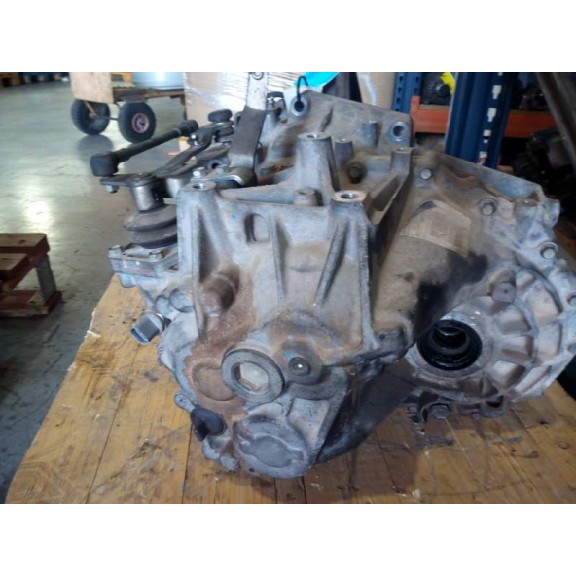 Recambio de caja casco para dodge caliber s referencia OEM IAM   