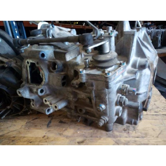 Recambio de caja casco para dodge caliber s referencia OEM IAM   