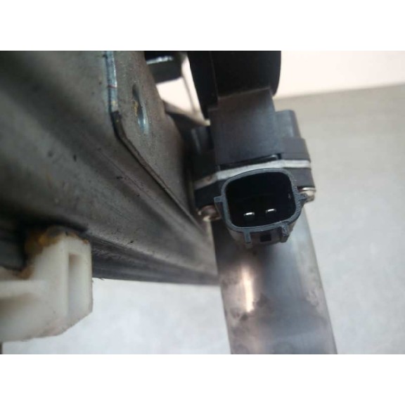 Recambio de elevalunas delantero derecho para dacia dokker express ambiance referencia OEM IAM 807209071R  2 PINS