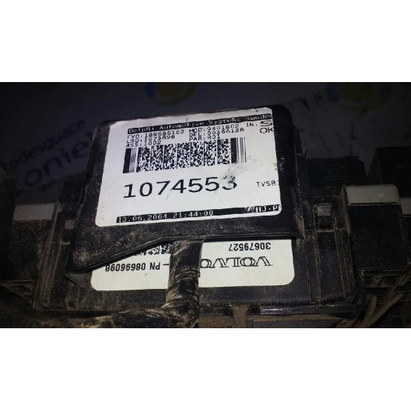 Recambio de caja reles / fusibles para volvo xc70 2.4 diesel cat referencia OEM IAM 30679527  