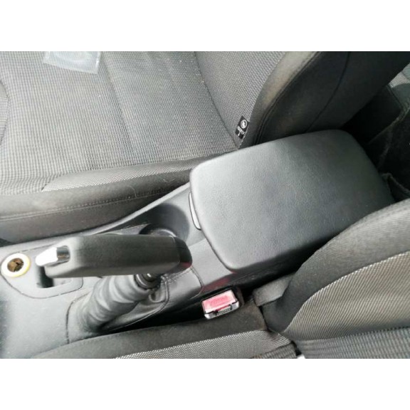 Recambio de apoyabrazos central para peugeot 308 sport referencia OEM IAM   