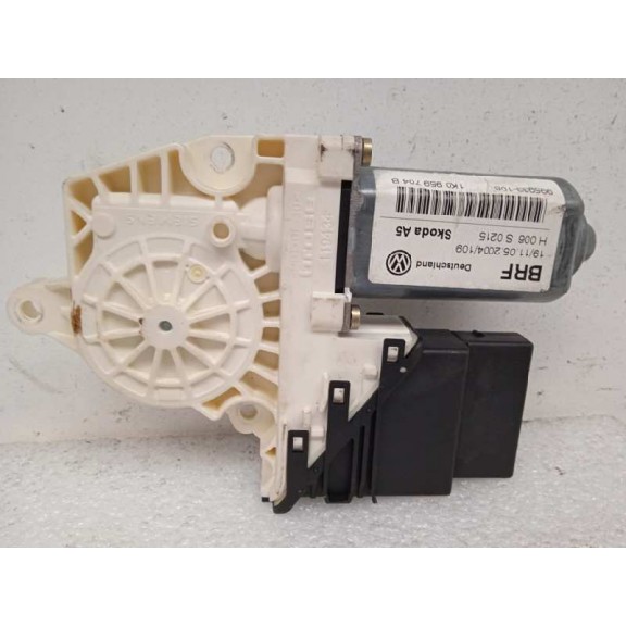 Recambio de motor elevalunas trasero derecho para skoda octavia berlina (1z3) active referencia OEM IAM 1K0959704B 995933108 